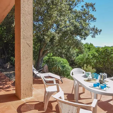 In Trinita Dagultu Vignol With Kitchen Holiday home