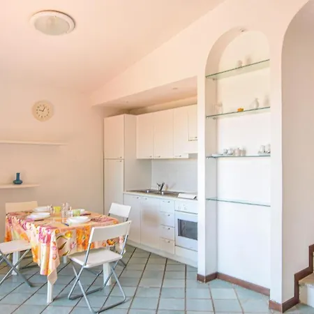 In Trinita Dagultu Vignol With Kitchen Holiday home